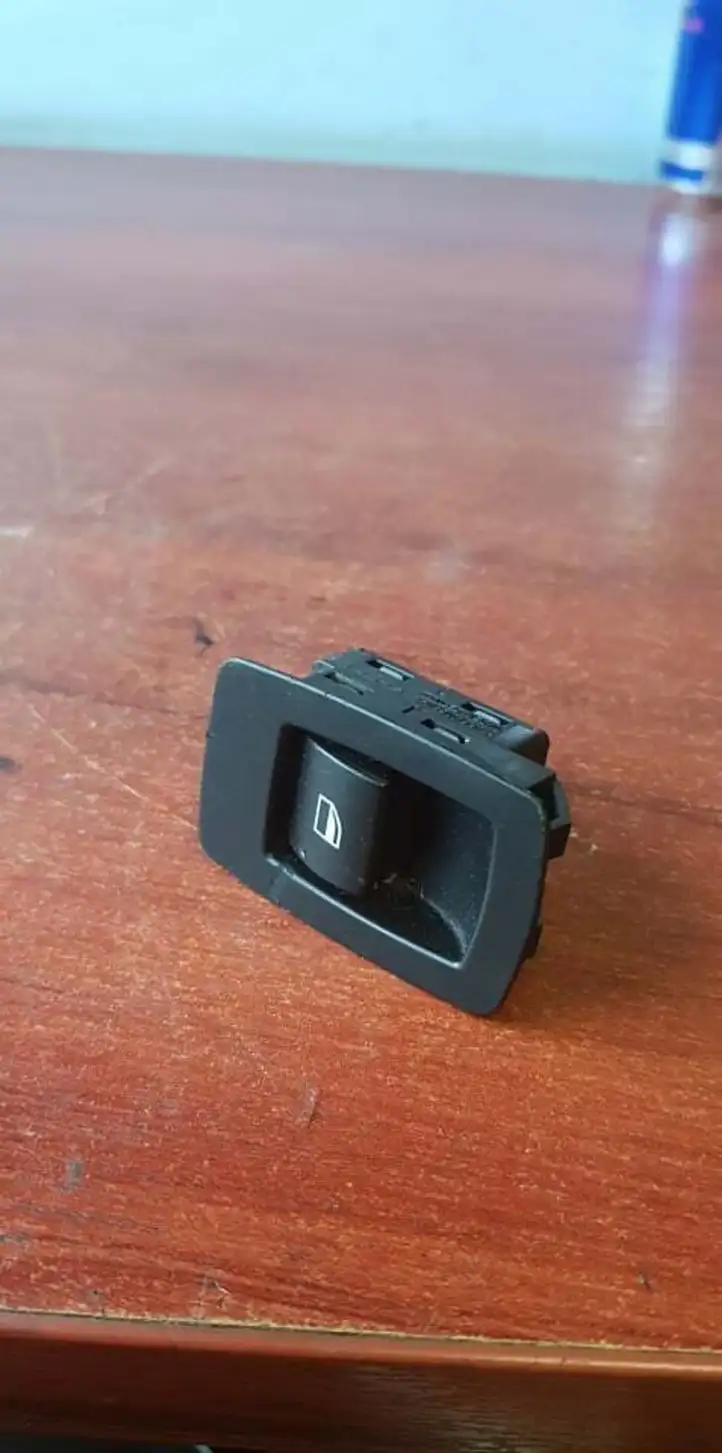 BMW X5 E70 (2006 - 2013) 6945874 Кнопка стеклоподъемников — фото 2