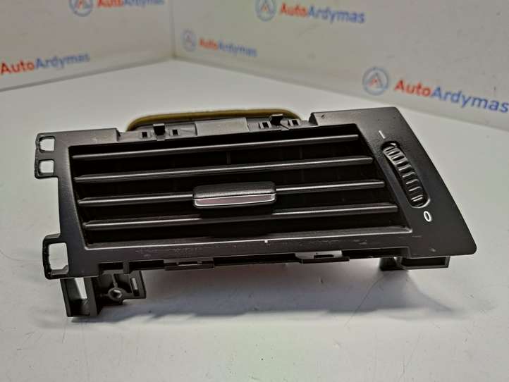 BMW 5 E60 E61 (2004 - 2010)  64226910731 Боковая воздушный дефлектор