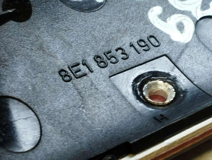 Audi A4 (2000 - 2006)  8E1853190 Декоративная планка