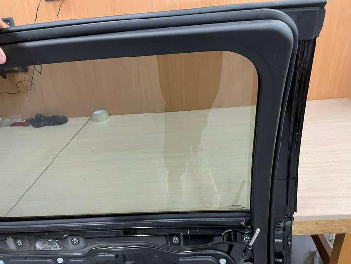 Dodge Ram (2018 - )   Задняя дверь