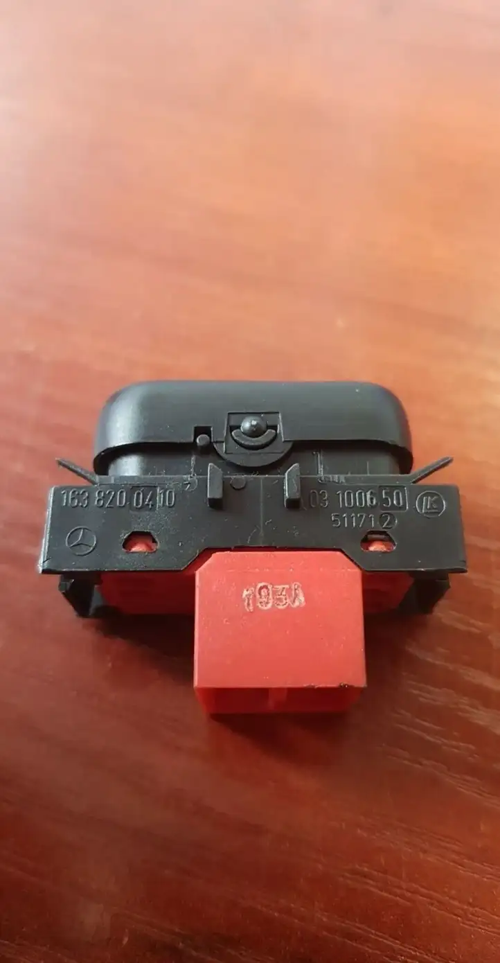 Mercedes-Benz ML W163 (1997 - 2005) 1638200410 Блок кнопок стеклоподъемников — фото 2