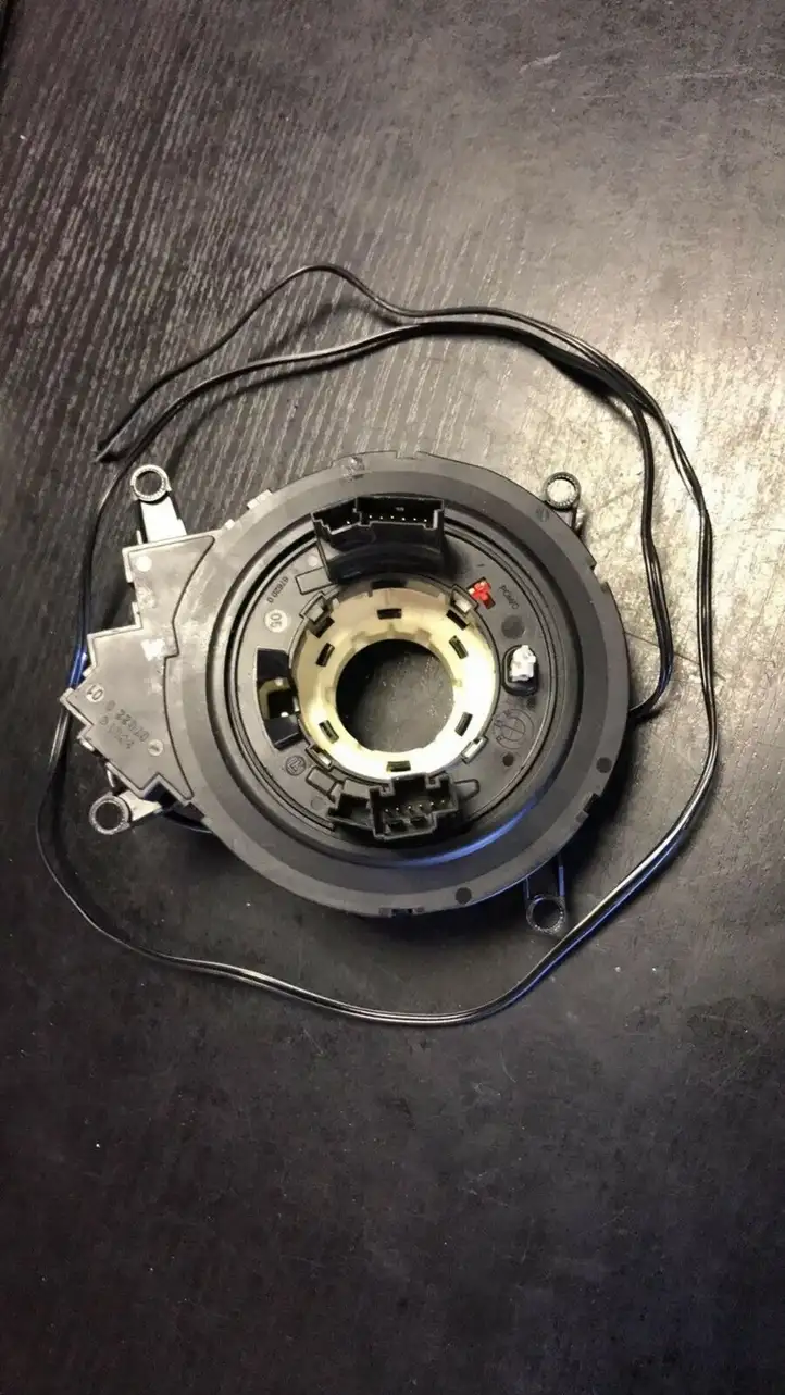 BMW 5 E60 E61 (2004 - 2010) 6976394 Контактное кольцо SRS — фото 1