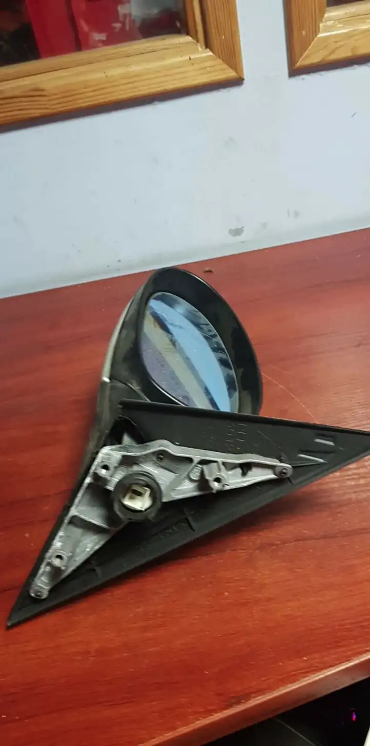 BMW 3 E90 E91 (2005 - 2012) 7075626 Боковое зеркало с электроприводом — фото 2