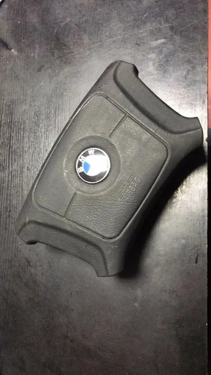 BMW 5 E39 (1996 - 2003) 3310944453 Подушка безопасности руля — фото 1
