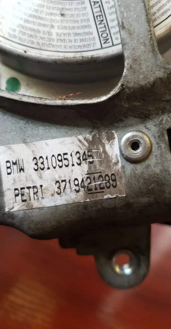 BMW 5 E39 (1996 - 2003) 3310951345 Подушка безопасности руля — фото 2