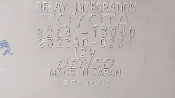 Toyota Corolla E120 E130 (2000 - 2004)  8264113040 Другие блоки управления / модули