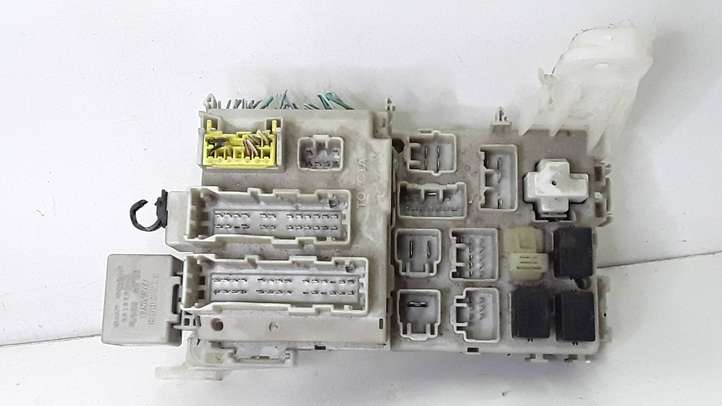 Toyota Corolla E120 E130 (2000 - 2004)  8264113040 Другие блоки управления / модули