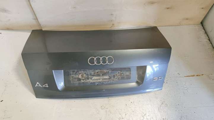 Audi A4 (2000 - 2006)  8E5827023D Задняя крышка (багажника)