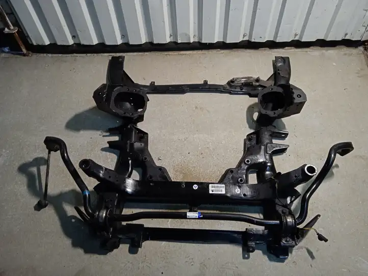 BMW X5 E70 (2006 - 2013) 679971803 Передняя балка подвески — фото 1