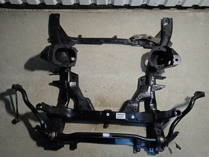 BMW X5 E70 (2006 - 2013) 679971803 Передняя балка подвески — фото 4