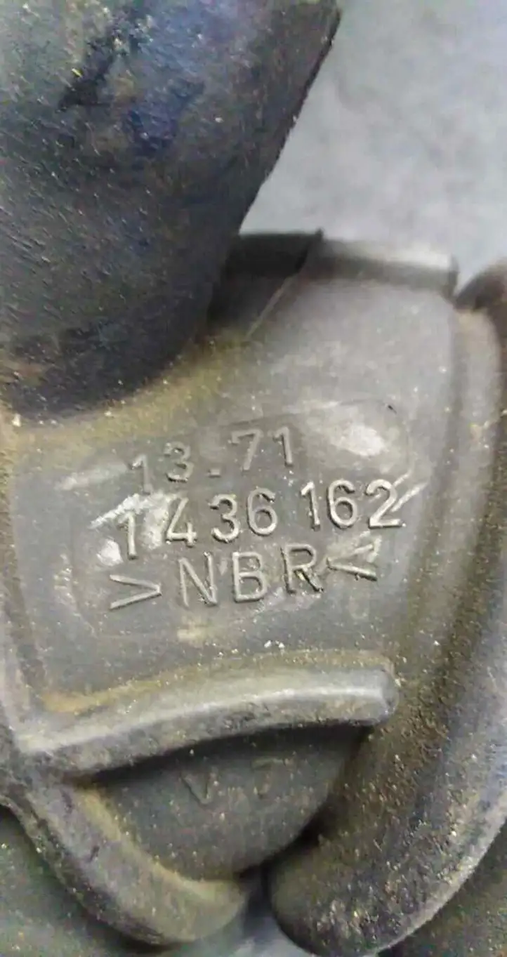BMW 3 E46 (1998 - 2005) 1436162 Трубка подачи воздуха — фото 3