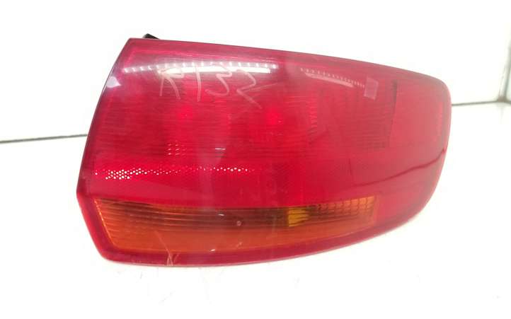 Audi A3/S3 8P (2004 - 2008)  8P4945096C Задний фонарь в кузове