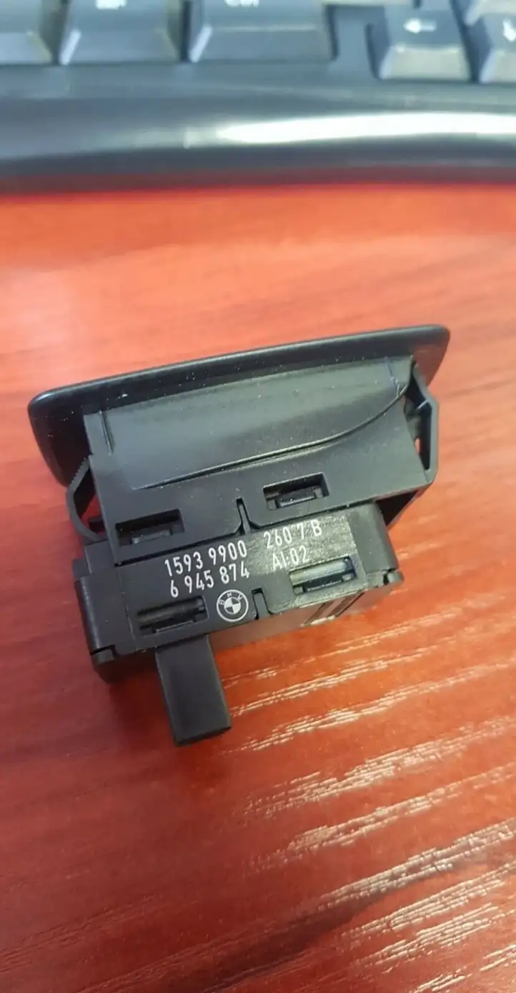BMW 3 E90 E91 (2005 - 2012) 6945874 Кнопка стеклоподъемников — фото 1