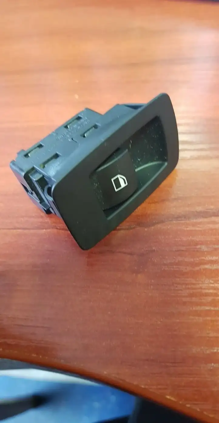 BMW 3 E90 E91 (2005 - 2012) 6945874 Кнопка стеклоподъемников — фото 3