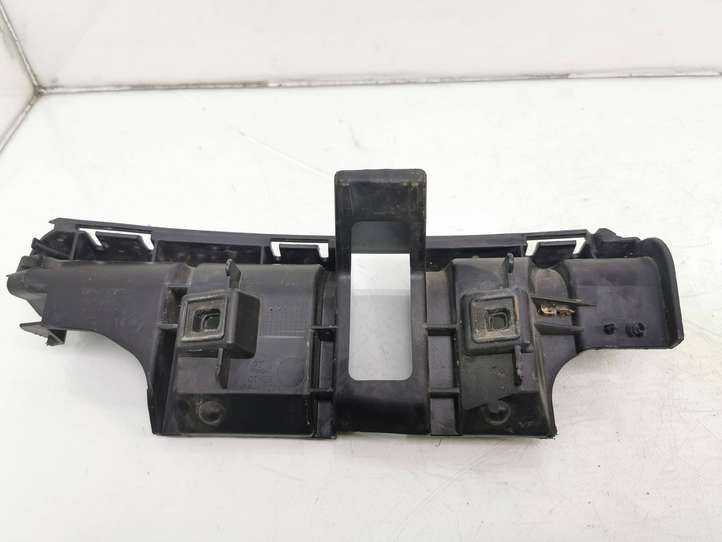 Volvo C30 (2007 - 2010)  30657219  Держатель заднего бампера (кронштейн)