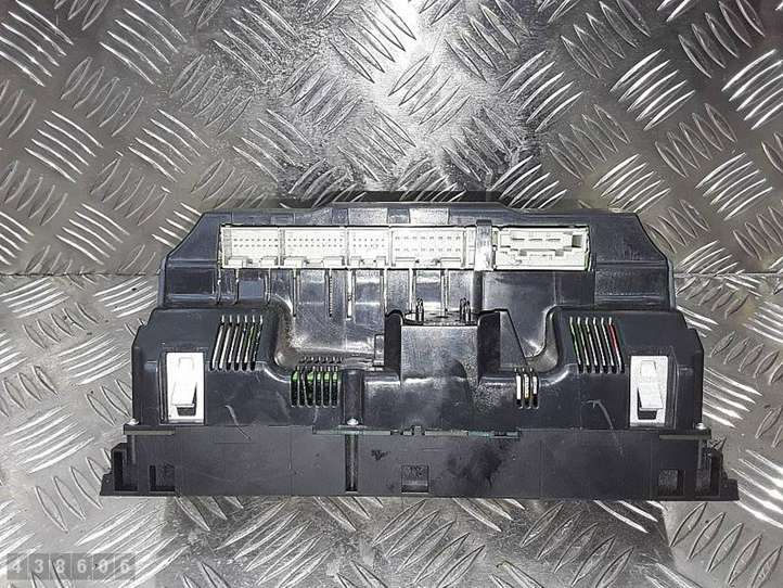 Audi A6 (2004 - 2008)  4F2820043Q Блок управления кондиционера воздуха / климата/ печки (в салоне)