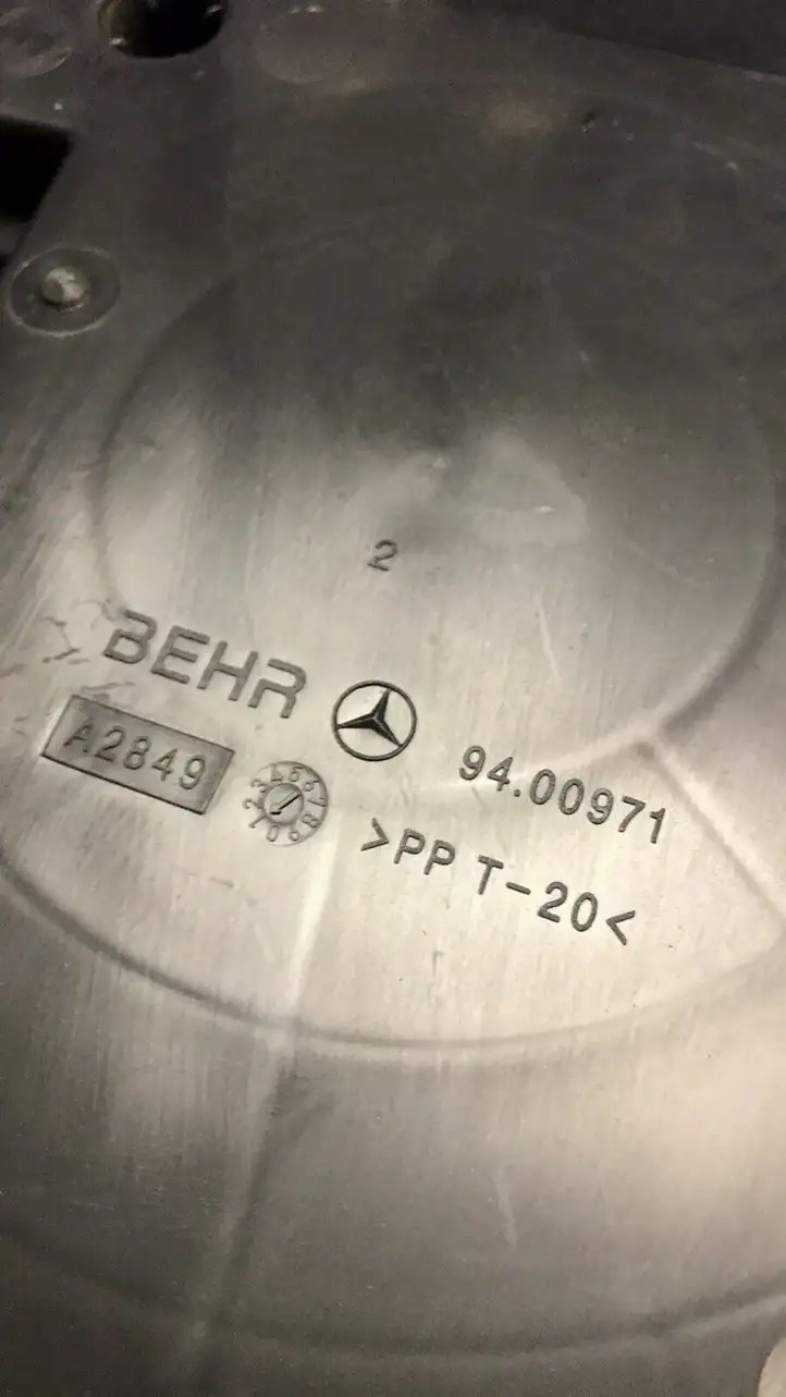 Mercedes-Benz CLS C219 (2003 - 2011) 9400971 Прочие детали салона — фото 3