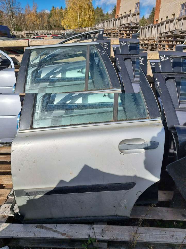 Volvo XC90 (2002 - 2006)   Задняя дверь
