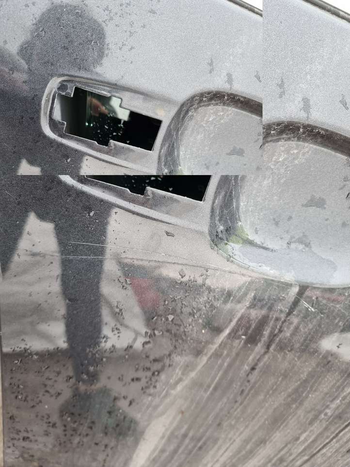 Cadillac SRX (2003 - 2006)   Дверь
