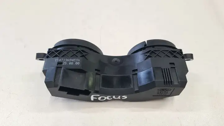 Ford Focus (1998 - 2004) YS4T19A945 Кнопка обогрева стекла — фото 2