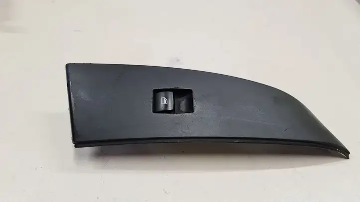 BMW 3 E90 E91 (2005 - 2012) 15979804 Кнопка стеклоподъемников — фото 1