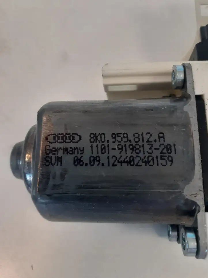 Audi A6 C7 (2011 - 2014) 8K0959812A Стеклоподъемник задней двери — фото 2