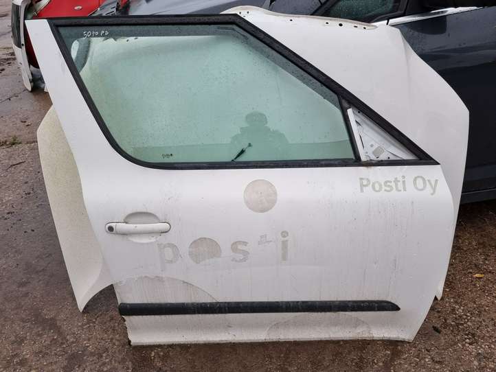 Skoda Yeti (2009 - 2012)   Дверь
