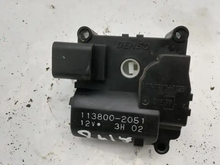Toyota Avensis T250 (2006 - 2009) 1138002051 Двигатель задвижки потока воздуха — фото 3