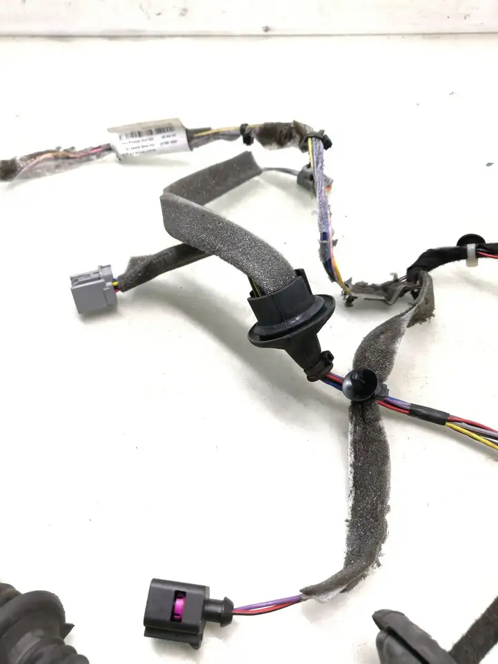 Volvo V70 (2004 - 2007)  8697917 Проводка задних дверей