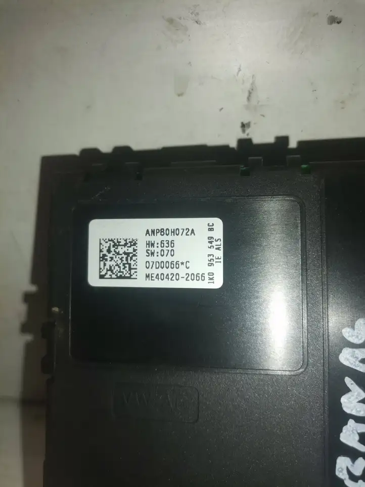 Volkswagen Touran I (2003 - 2010) 1k0953549bc Датчик угла поворота руля — фото 2