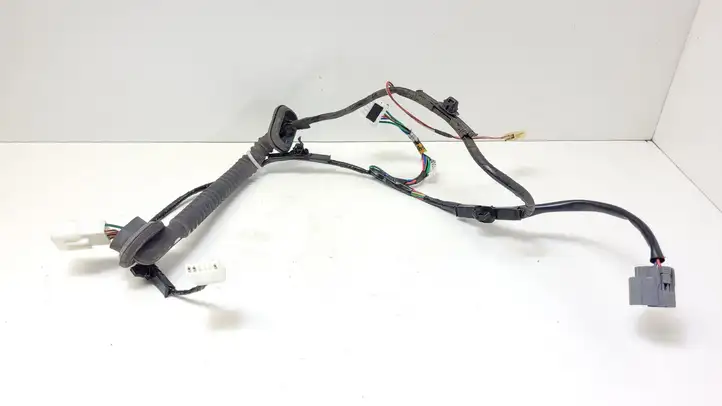 Subaru Forester SH (2008 - 2013)  81823SC010 Проводка задних дверей