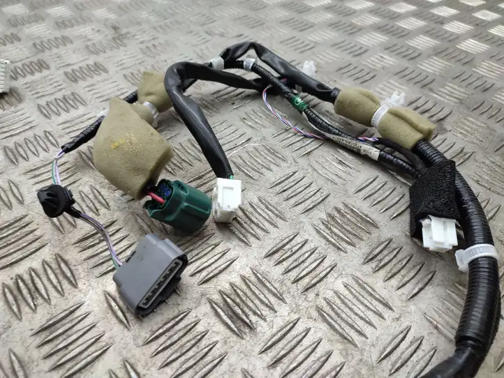 Nissan X-Trail T32 (2014 - 2021) Проводка задней двери — фото 3