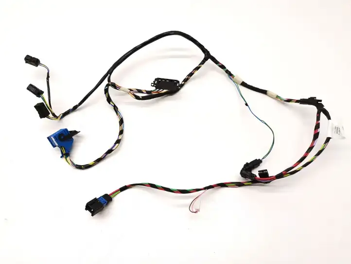 Peugeot 208 (2019 - )  KF072003179 Другой проводник