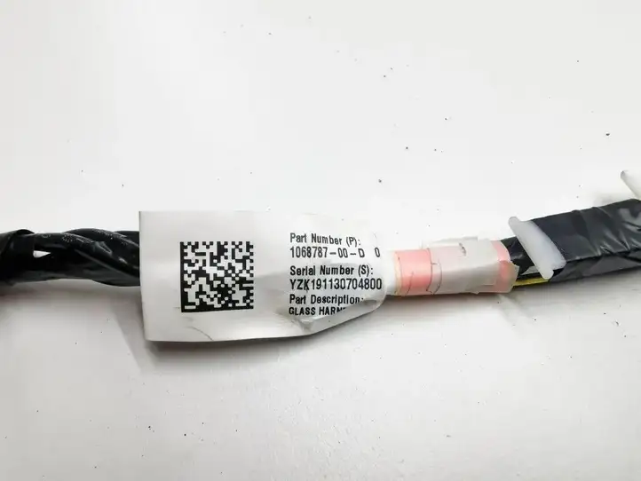 Tesla Model 3 (2017 - 2023) 1068787-00-D Прочая электропроводка — фото 4