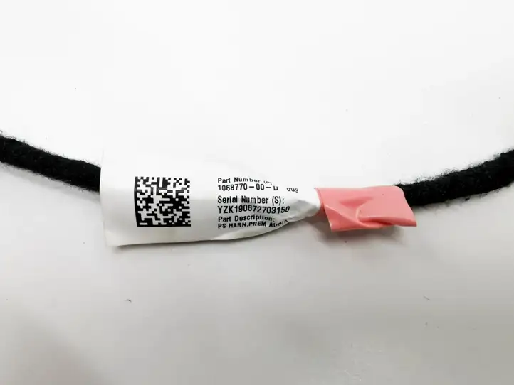 Tesla Model 3 (2017 - 2023) 1068770-00-D Прочая электропроводка — фото 2