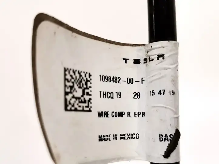 Tesla Model 3 (2017 - 2023) 1098482-00-F Прочая электропроводка — фото 2