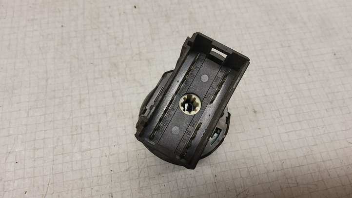 Volkswagen PASSAT B5.5 (2001 - 2005)  1C0941531 Включатель фонарей