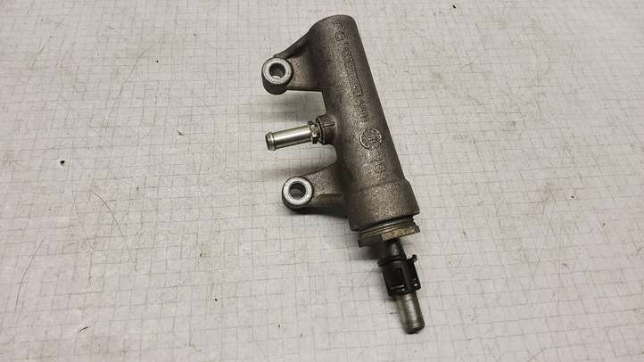 Opel Vectra (2002 - 2005)  55193043 Регулятор давления топлива
