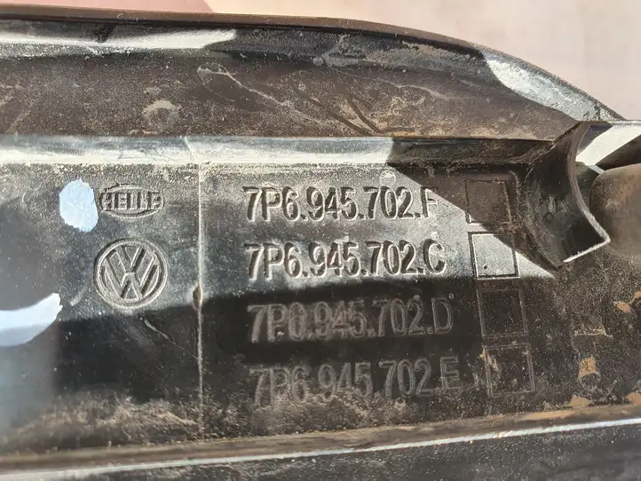 Volkswagen Touareg II (2010 - 2018) 7P6945702F Задний противотуманный фонарь — фото 6