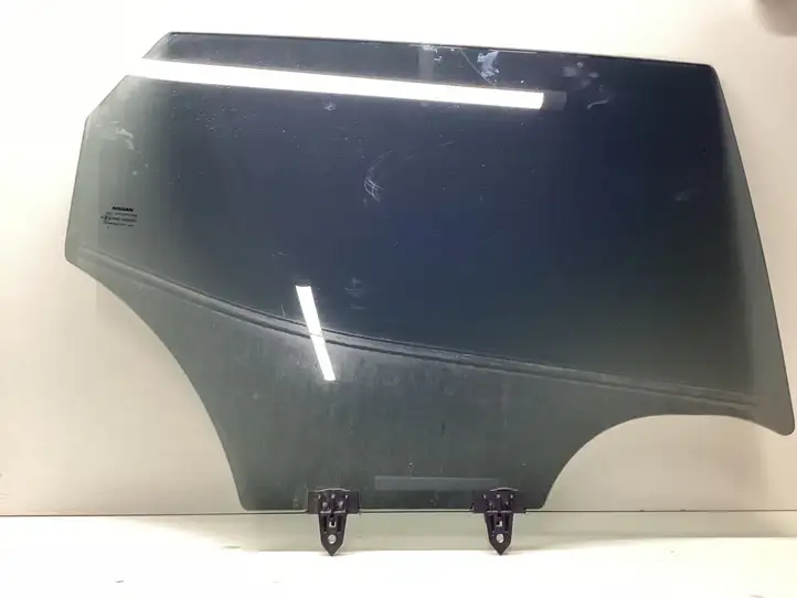 Nissan Qashqai (2013 - 2017) 43R0020092 Стекло задней двери — фото 1
