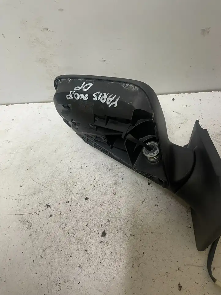 Toyota Yaris (2005 - 2009) E8013935 Боковое зеркало с электроприводом — фото 2