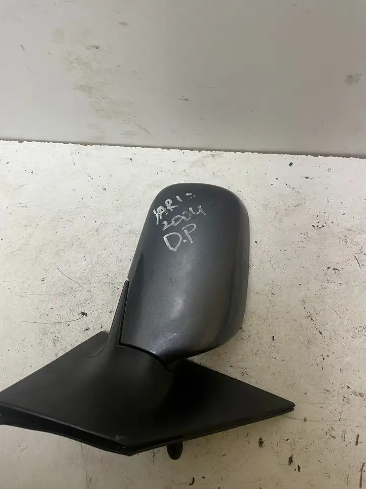 Toyota Yaris (2003 - 2005) 879100D Боковое зеркало с электроприводом — фото 1
