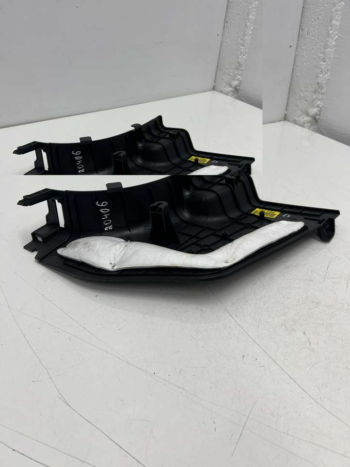 Hyundai Santa Fe (2012 - 2015)  858272W010 Боковая отделка пространства для ног