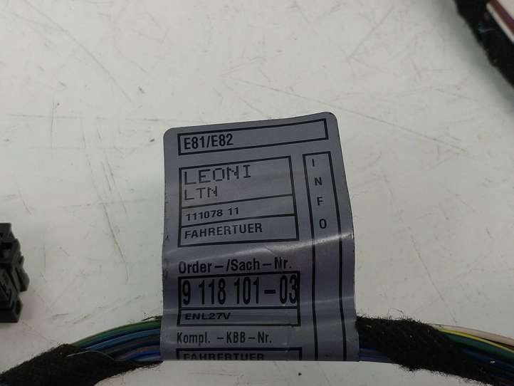 BMW 1 E81 E87 (2004 - 2011)  11107811 Проводка передних дверей