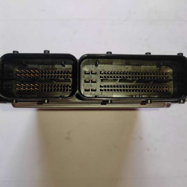 Volkswagen Transporter-Caravelle (2003 - 2009)  038906016N Блок управления двигателя