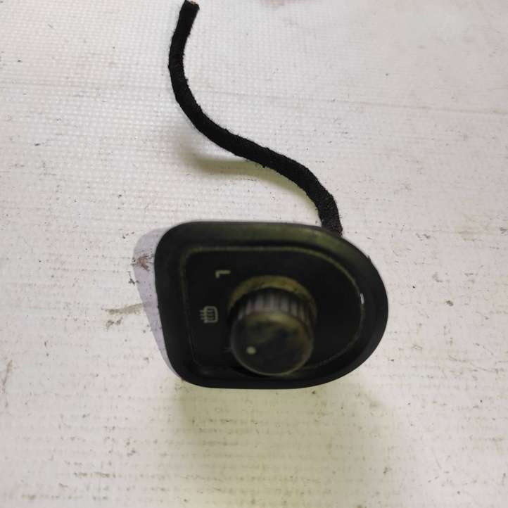 Volkswagen Transporter-Caravelle (2003 - 2009)  7E1959565A Кнопка стеклоподъемников