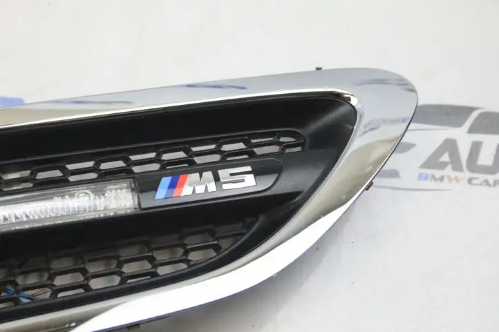 BMW M5 F10 (2011 - 2013) 7903880 Поворотный фонарь крыла — фото 5