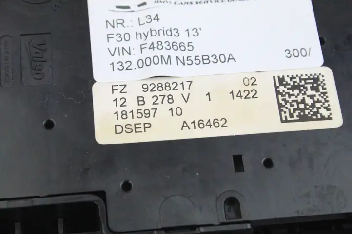 BMW 3 F30 F35 F31 (2012 - 2018) 9288217 Передняя подсветка — фото 2