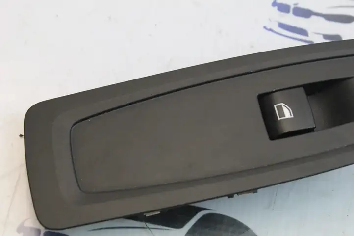 BMW 3 F30 F35 F31 (2012 - 2018) 9208107 Блок кнопок стеклоподъемников — фото 2