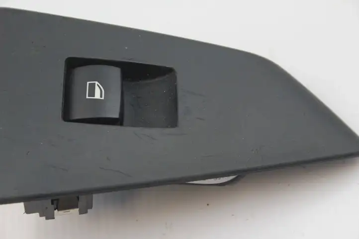 BMW M6 E63/E64 (2004 - 2010) 8029901 Кнопка стеклоподъемников — фото 3